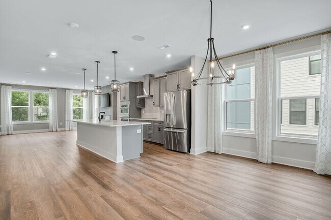 Building Photo - Spacious 3 Bedroom Condo Near VCU & VUU –  Most Utilities Included – $3,200/mo