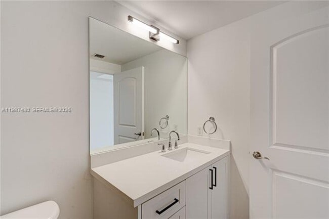 Building Photo - 7350 SW 89th St