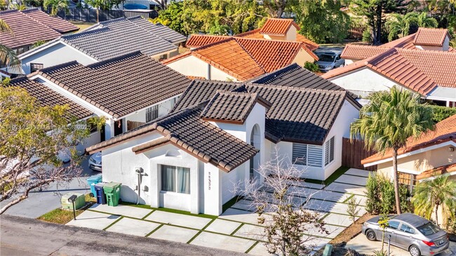 Primary Photo - 11377 SW 74th St