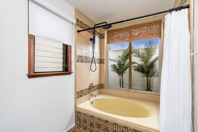 Building Photo - Modern Elegance Meets Ocean Breezes – Full...