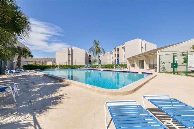 Building Photo - 2625 FL-590