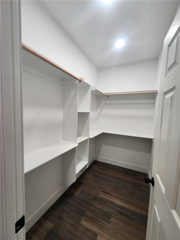 Building Photo - 394 E North St