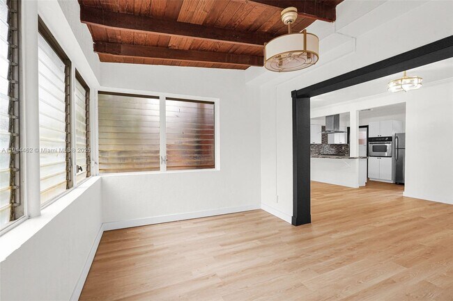 Building Photo - 12287 NE 7th Ave