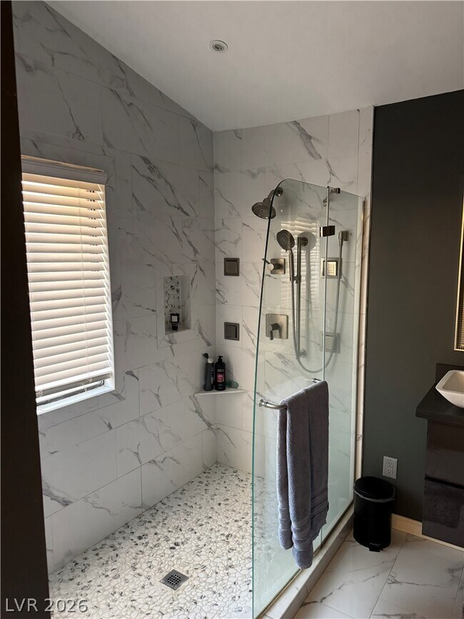 Building Photo - 163 Coventry Dr