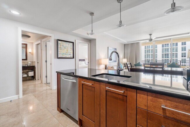 Building Photo - 3800 N Ocean Dr