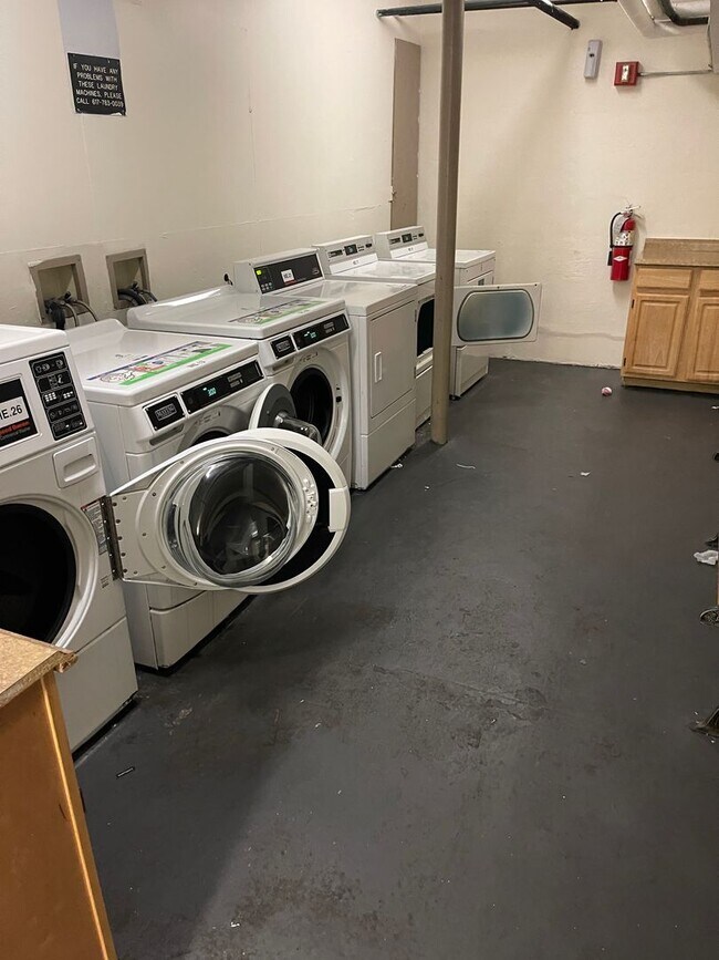 Building Photo - Green Line ALLSTON