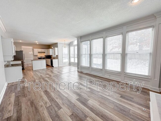 Building Photo - 13876 S Kaw St