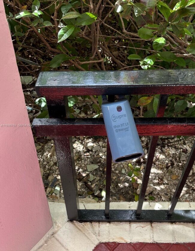 Building Photo - 17021 N Bay Rd