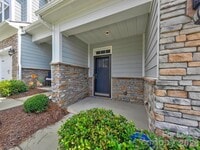 Building Photo - 915 Emma Kate Ct