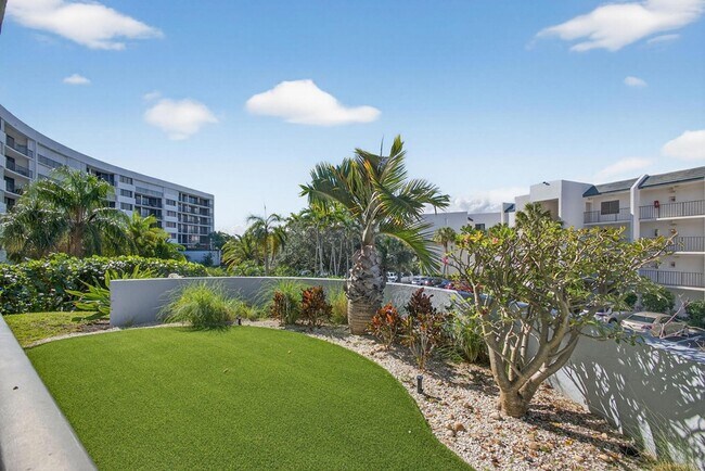 Building Photo - 1190 Jimmy Buffett Mem Hwy