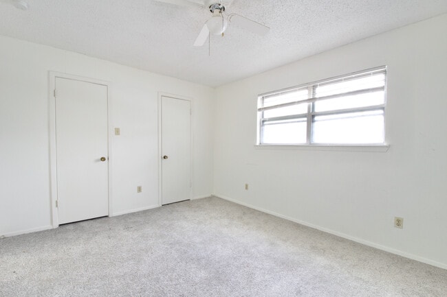 Building Photo - 806 N 62nd St