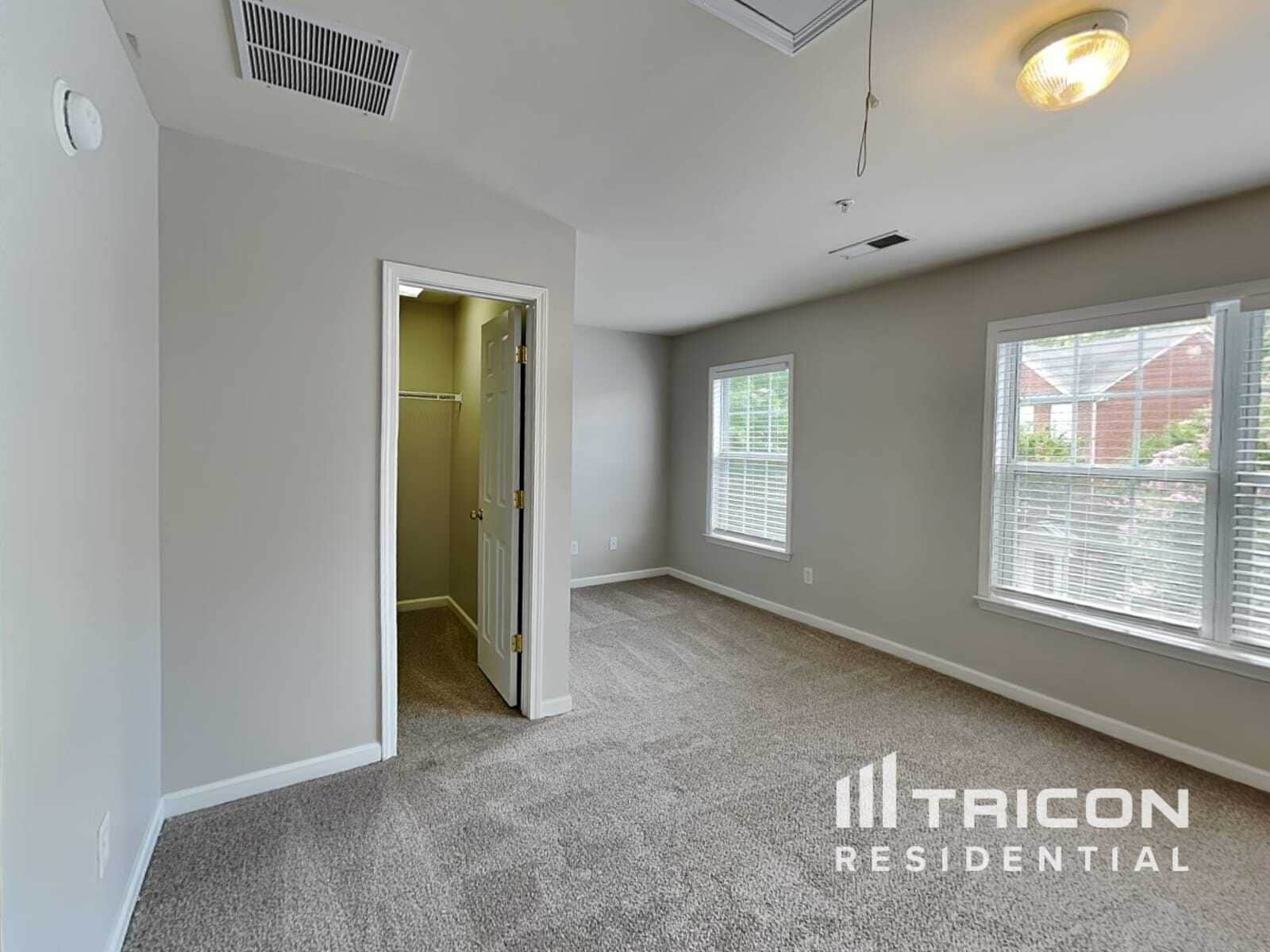 Building Photo - 1771 Highlands View Dr