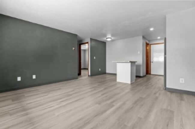 Building Photo - 1530 Moraine Terrace