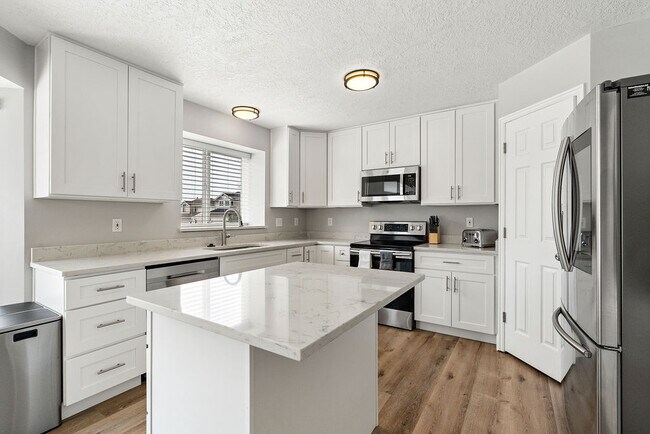Building Photo - 1162 Cave Hollow Ln