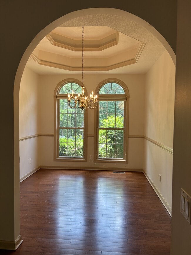 Building Photo - 129 Ivy Ln