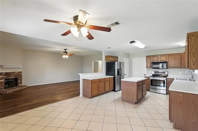 Building Photo - 1516 Marti Dr