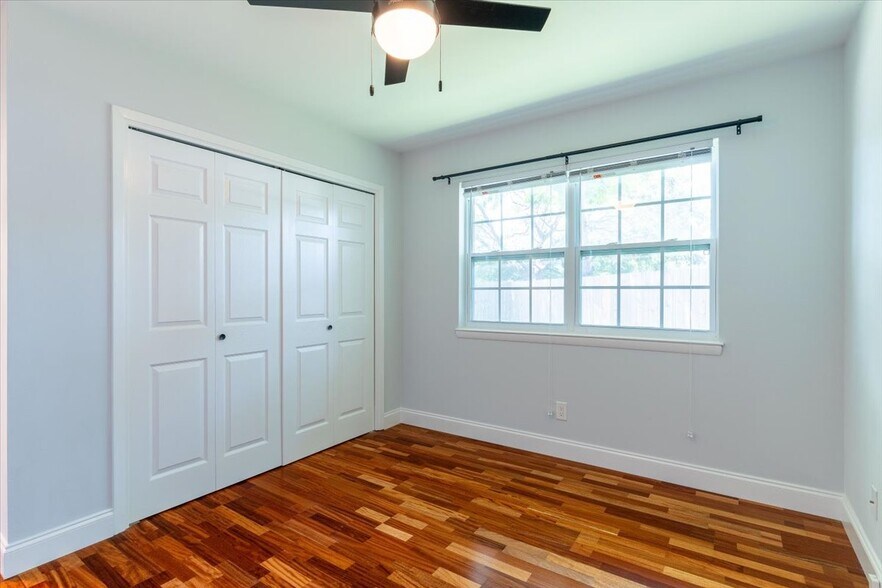 Downstairs Bedroom 1 - 817 N Lakeside Dr