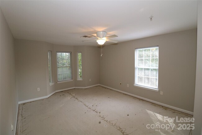Building Photo - 2558 Carya Pond Ln