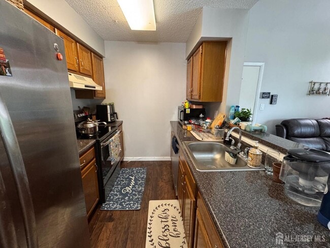 Building Photo - 7110 Tamarron Dr
