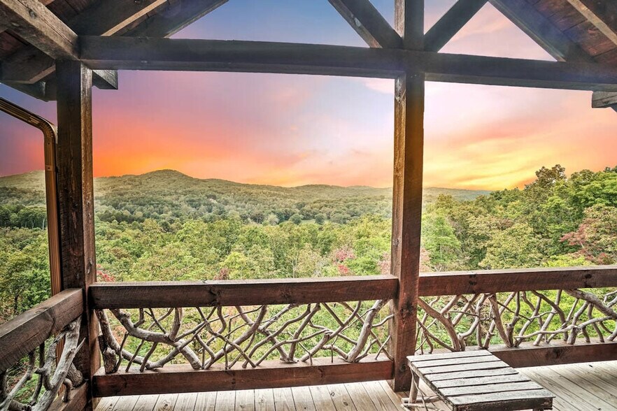 Building Photo - 40 Green Ridge Mountain