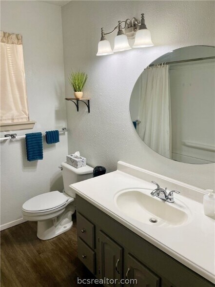 Building Photo - 4511 Carter Creek Pky