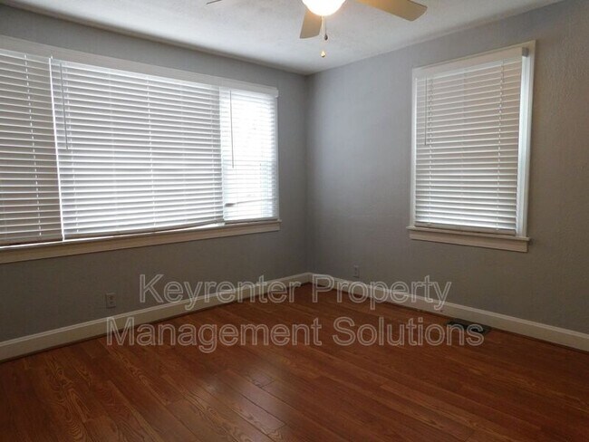 Building Photo - 811 E Beverley St
