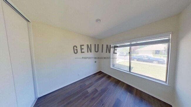 Building Photo - Coming Soon: 3Bd 2Ba Home in Lake Forest