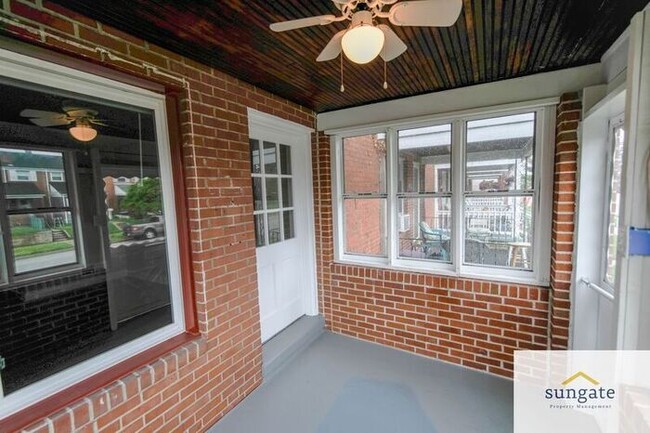 Building Photo - 3 Bedroom Semi-Detached