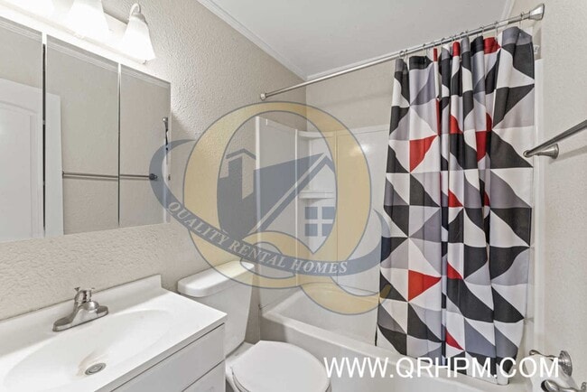 Building Photo - Lake Fenton Schools!