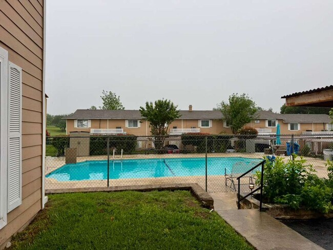 Building Photo - Modern Medical Center Gem with Stylish Upgrades & Private Patio Living