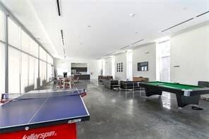 Building Photo - 14951 Royal Oaks Ln