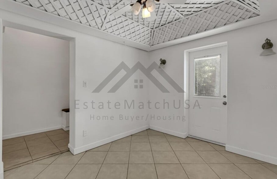 Building Photo - 1512 Stevenson Dr