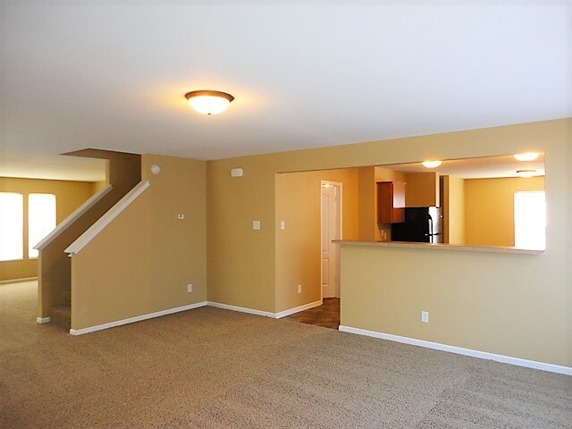 Building Photo - 3126 Hurst St