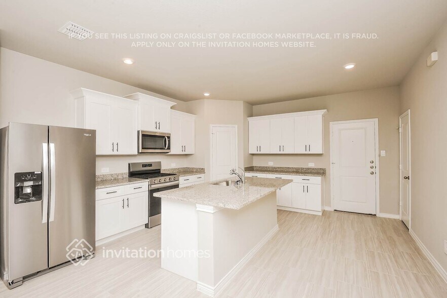 Building Photo - 7163 Blue Jay Wy