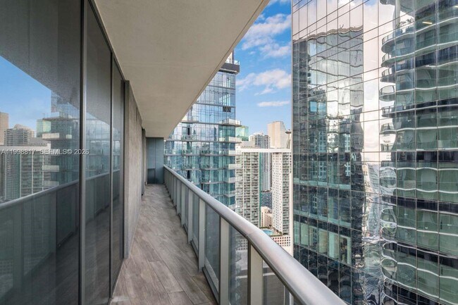 Building Photo - 801 S Miami Ave