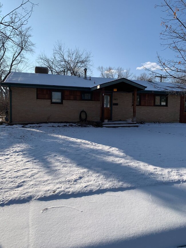 Building Photo - Sunny 3 bed/2 bath North Boulder Home - Av...