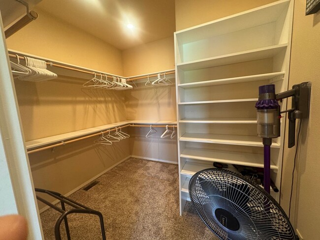 Building Photo - Rent Reduced!!