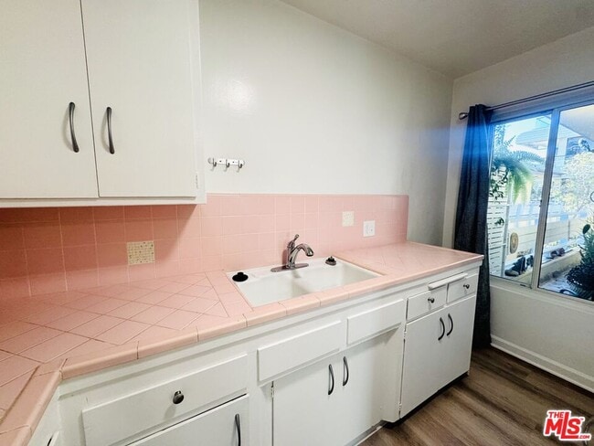 Building Photo - 757 Ocean Ave