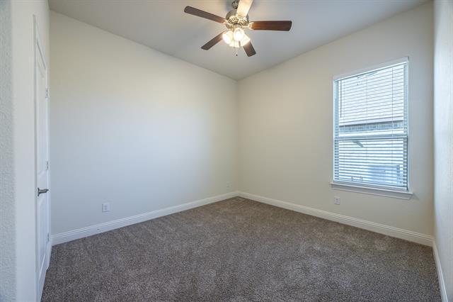 Building Photo - 4037 Woodford Dr