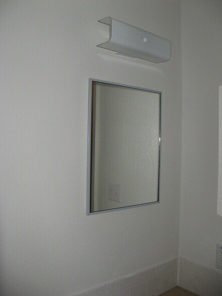 Building Photo - 732 Delaware Ave