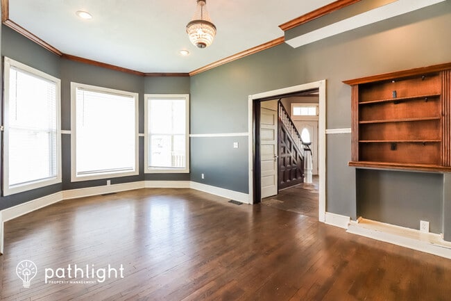 Building Photo - 210 E Hale St, Spring Hill, KS, 66083