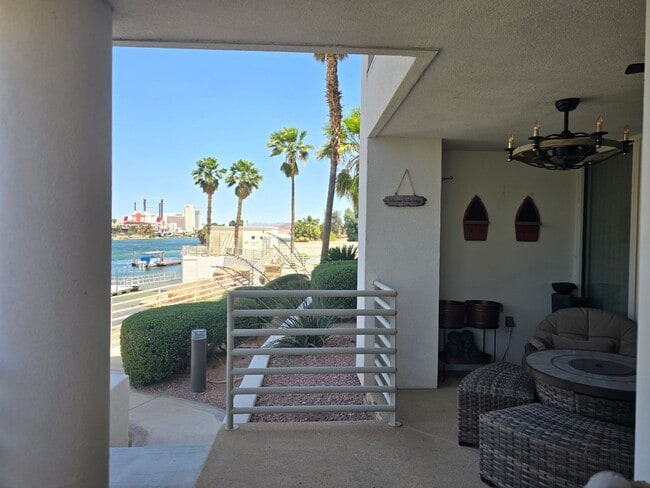 Building Photo - VACATION RENTAL - Condo on the River