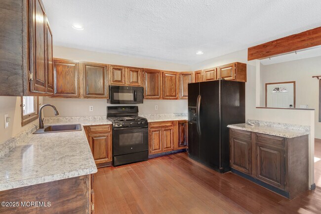 Building Photo - 257 Frog Pond Rd