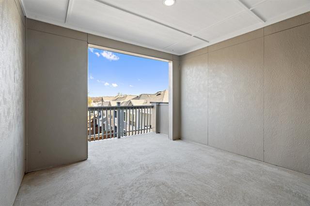 Building Photo - 2053 White Grove Dr