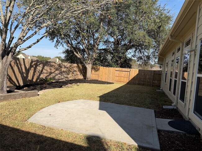 Building Photo - 3906 Alpine Cir