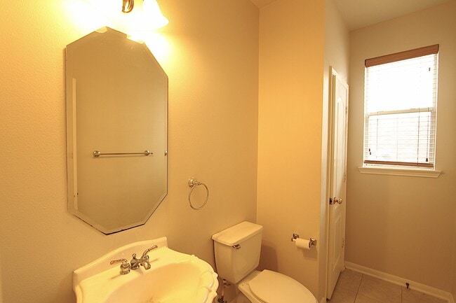 Building Photo - 4430 Waverly Canyon Ln