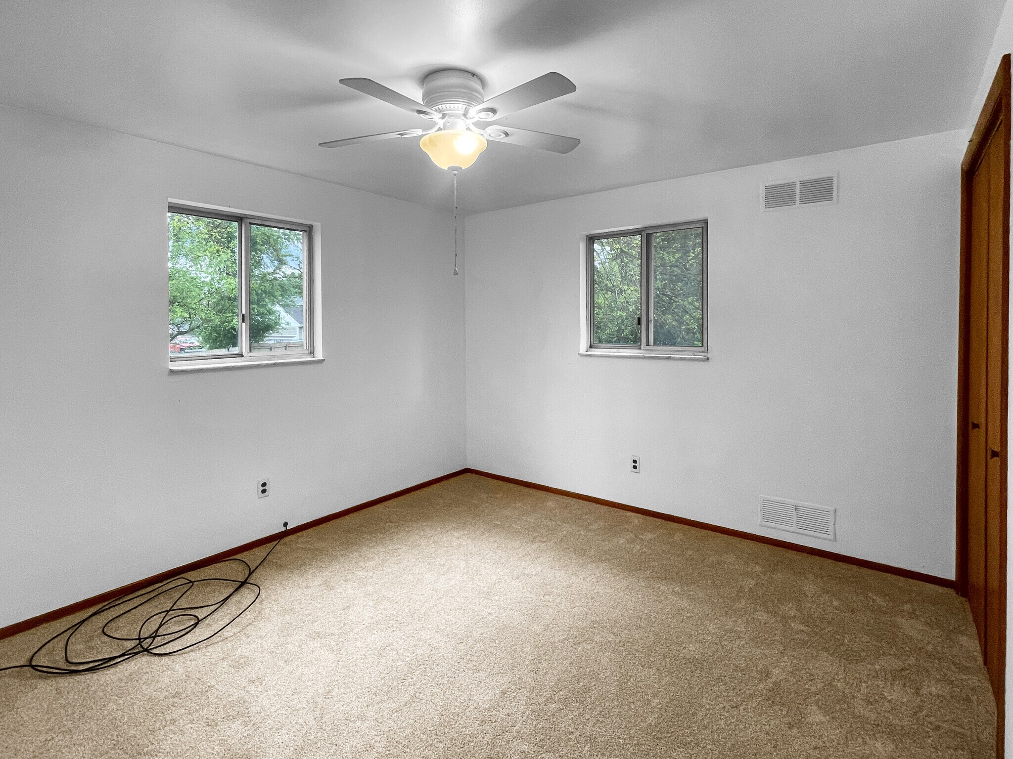 Building Photo - 1326 Hassler St