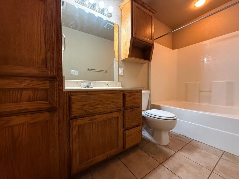 Building Photo - 1300 Powder River Dr