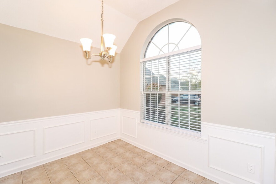 Building Photo - 9294 Morning Garden Cove