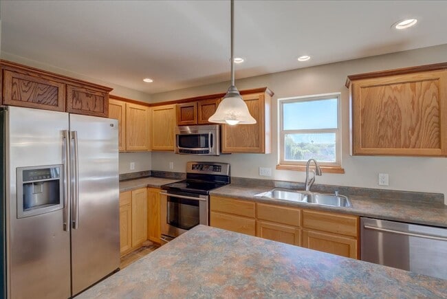 Building Photo - 4735 Valor Way